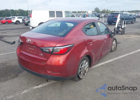 2017 Toyota Yaris Ia z USA, uszkodzony, nr VIN 3MYDLBYV1HY172156